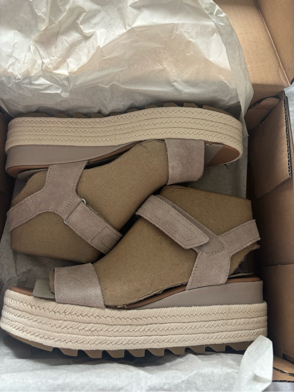 Sorel Cameron flatform sandals